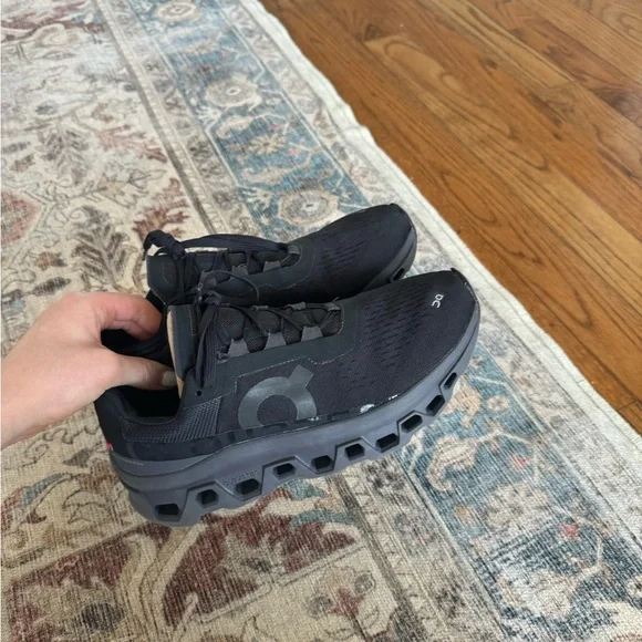 On Running Black Athletic Shoes Women’s - Picture 3 of 10